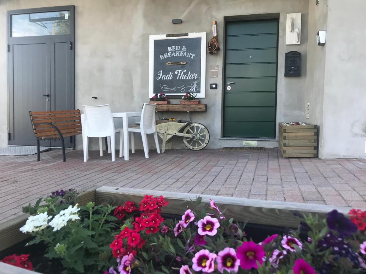 Bed&Breakfast Indi Thelar Villa Guardia Bagian luar foto