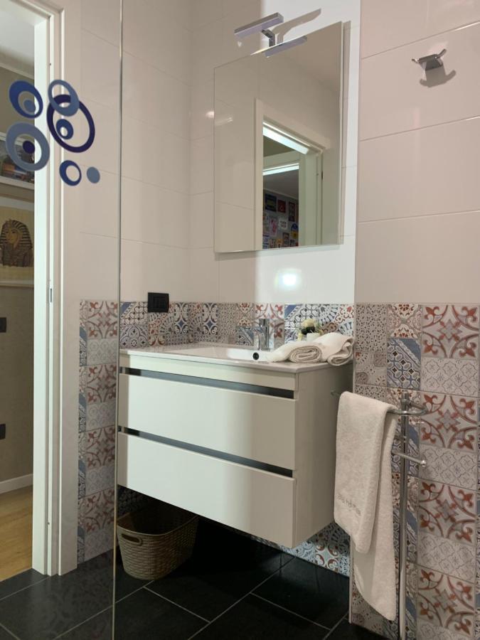 Bed&Breakfast Indi Thelar Villa Guardia Bagian luar foto